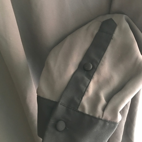 Torrid | Colorblock Hi-Lo Soft Shirt - Picture 5 of 7